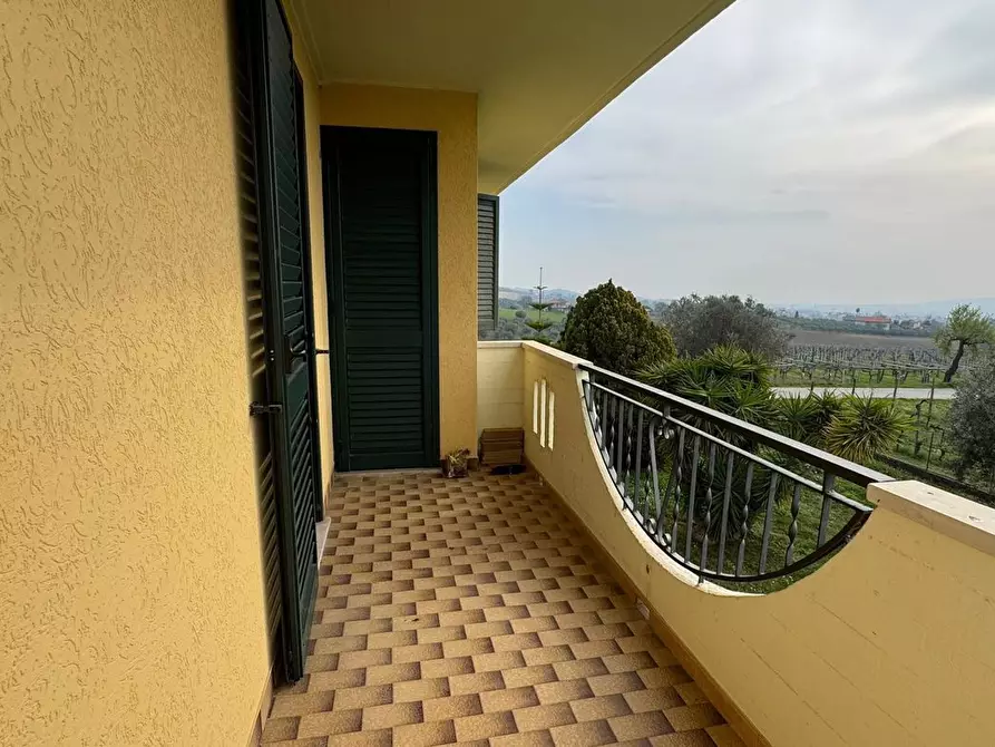 Immagine 11 di Villa in vendita  in Via Ciccola, 79/bis a Roseto Degli Abruzzi