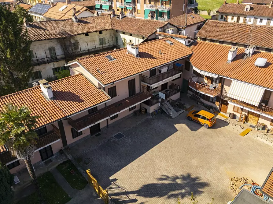 Immagine 2 di Villa in vendita  in Via Umberto I a Rivalta Di Torino