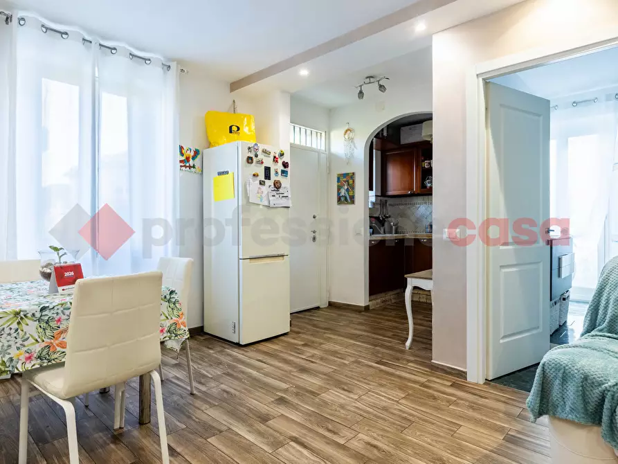 Immagine 11 di Appartamento in vendita  in Via Amaretta a Roma