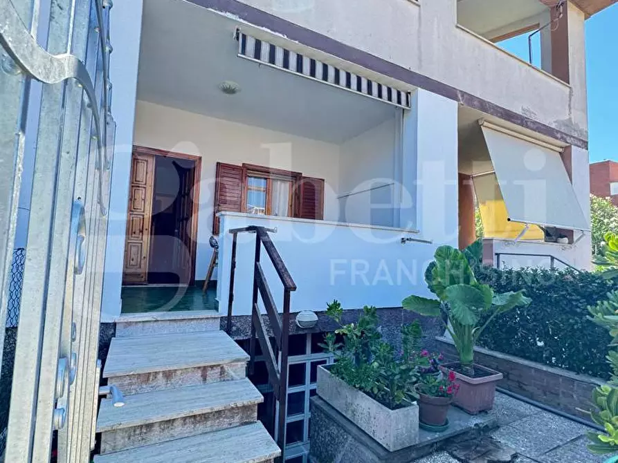 Immagine 3 di Villetta a schiera in vendita  in Via del fosso, 12 a Ardea