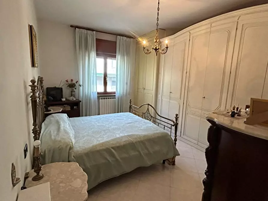 Immagine 9 di Appartamento in vendita  in Via Michele Guadagno a Napoli