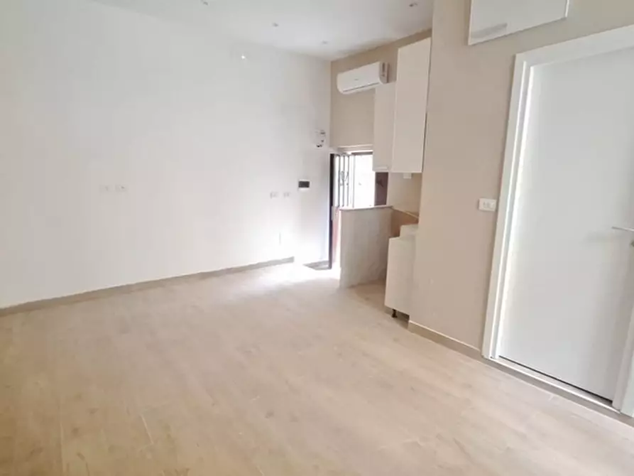 Immagine 8 di Appartamento in vendita  in Via Rosario a Portamedina a Napoli