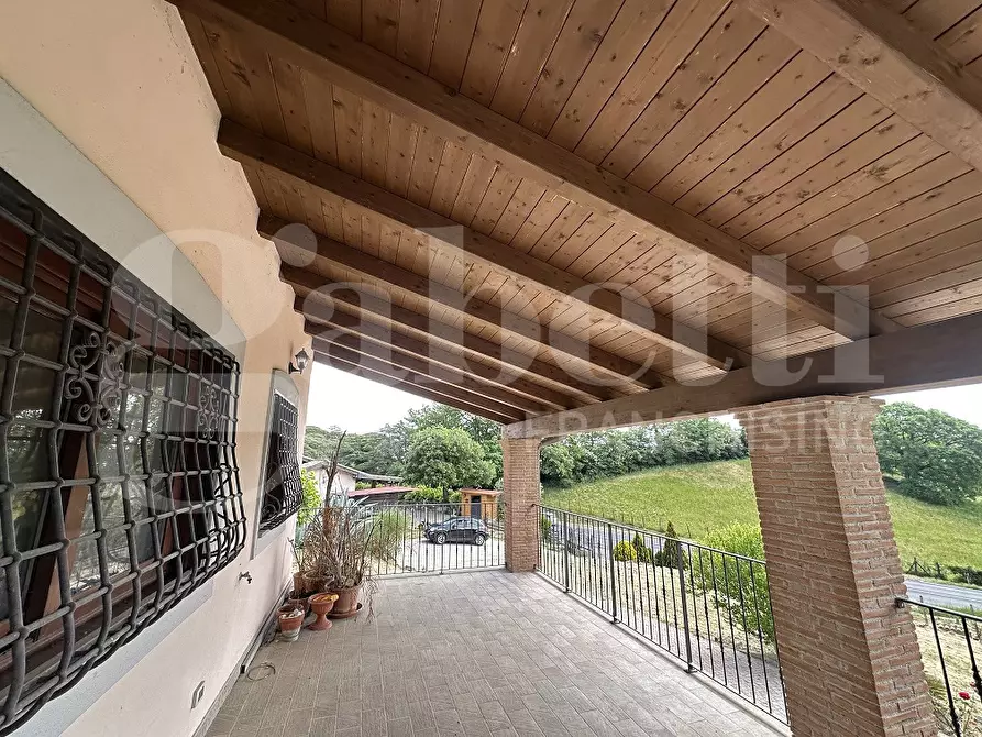 Immagine 4 di Villa in vendita  in Via ORIOLESE, 00 a Manziana