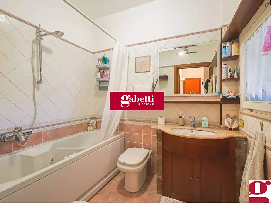 Immagine 12 di Appartamento in vendita  in Viale CASOLI a Riccione