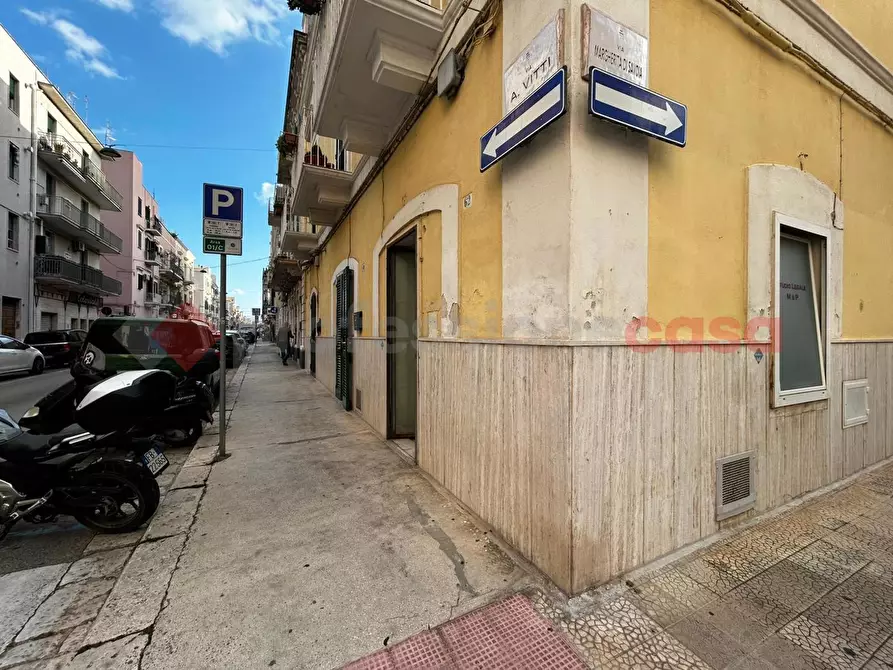 Immagine 3 di Negozio in vendita  in Via VITTI a Monopoli