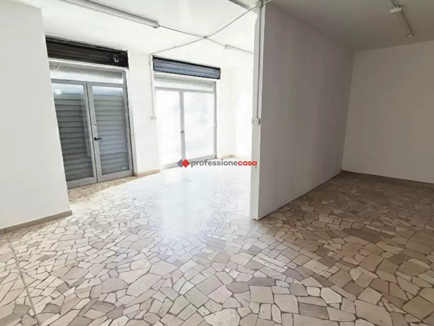 Immagine 9 di Negozio in affitto  in Via Benedetto Croce, 85 a Foggia