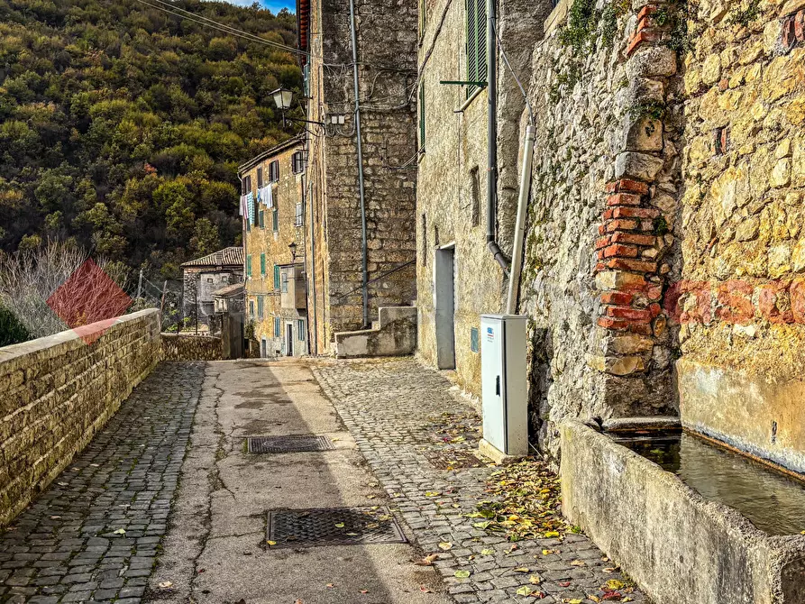 Immagine 4 di Appartamento in vendita  in Via santa maria della quercia, 56 a Guarcino