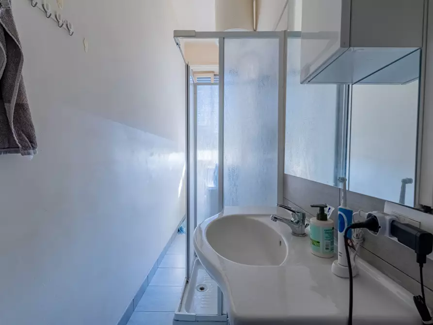 Immagine 11 di Appartamento in vendita  in Largo Borgaro, 42 a Torino