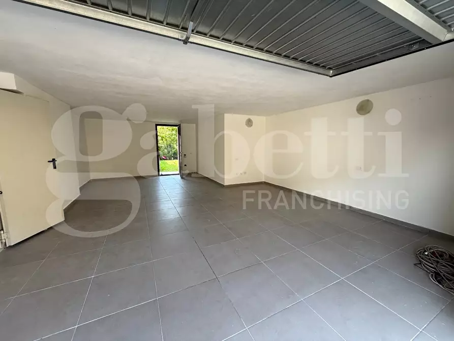 Immagine 6 di Casa bifamiliare in vendita  in Strada Perin, 10 a Vicenza
