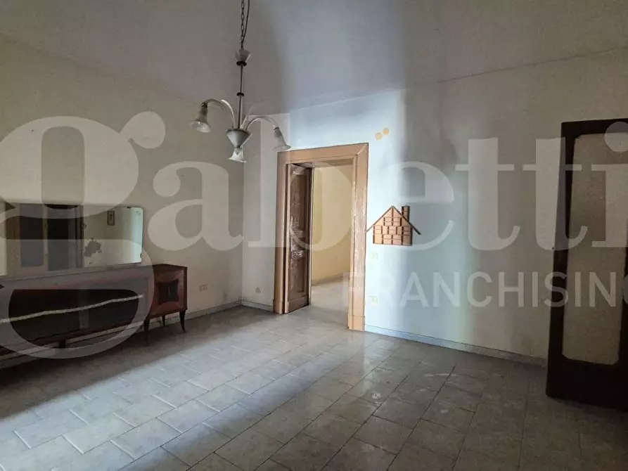 Immagine 30 di Appartamento in vendita  in Piazza Ernesto Cesaro, 13 a Torre Annunziata