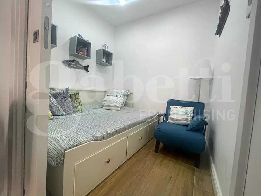 Immagine 8 di Appartamento in vendita  in Piazza San Carlo, III trav dx, 1 a Gaeta