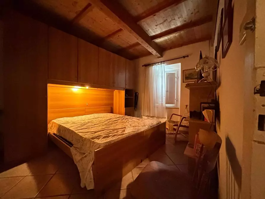 Immagine 11 di Appartamento in vendita  in Via del Poggetto, 4 a Sorano