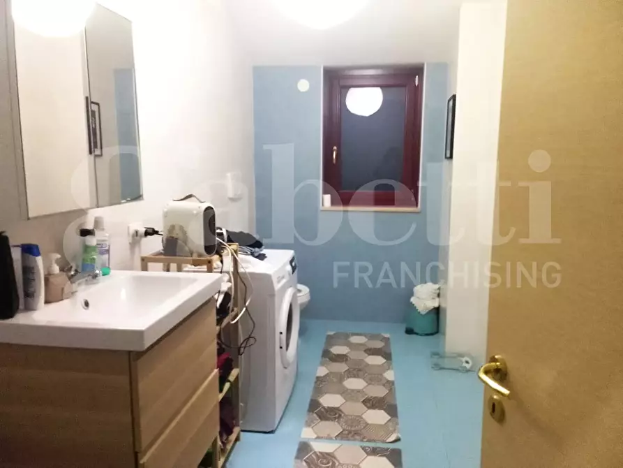 Immagine 13 di Attico in vendita  in Via KELLER a Taranto