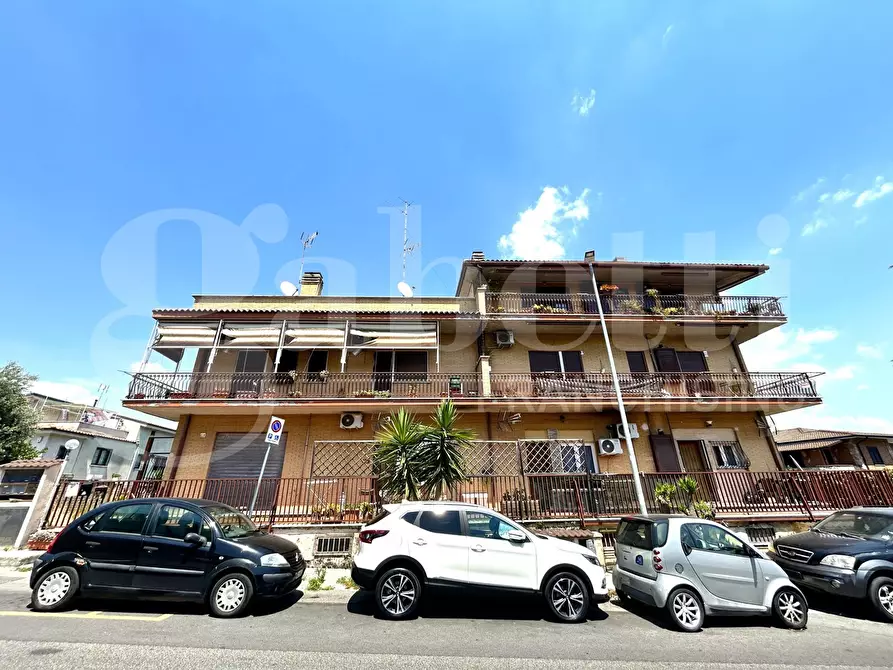 Immagine 1 di Appartamento in vendita  in Via Civitacampomarano, 68 a Roma