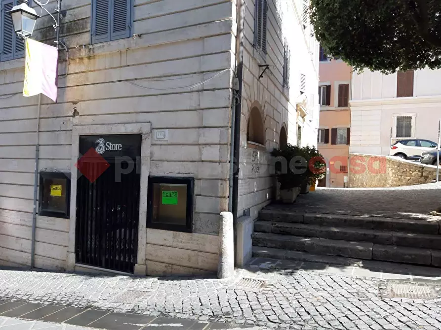 Immagine 9 di Negozio in affitto  in Via Vittorio Emanuele, 135 a Anagni