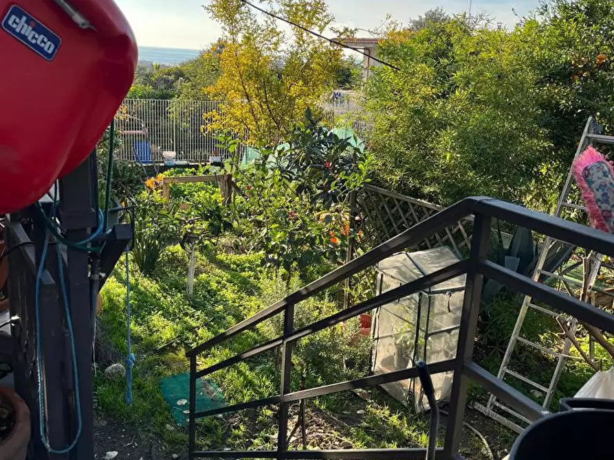 Immagine 7 di Appartamento in vendita  in Via Cupa San Pietro, 11 a Torre Del Greco