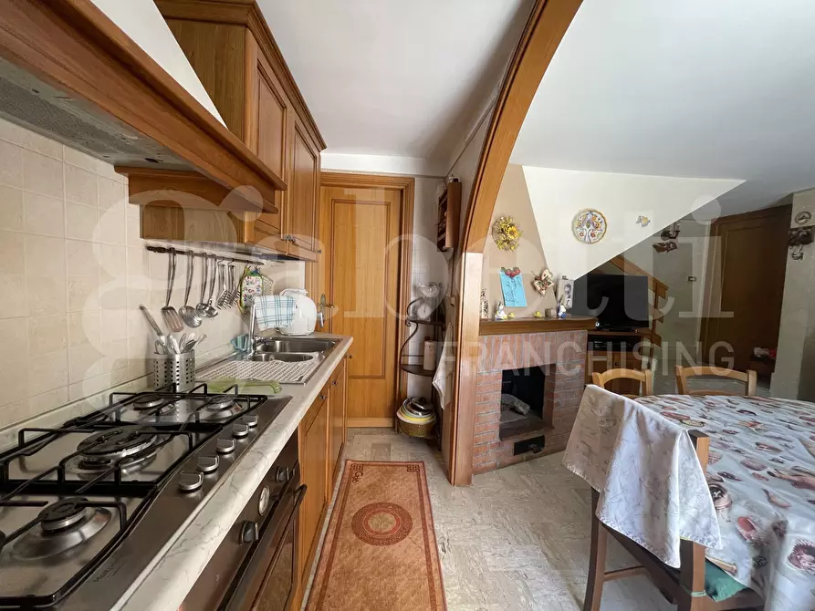Immagine 14 di Casa trifamiliare in vendita  in Via Calegna, 51 a Gaeta