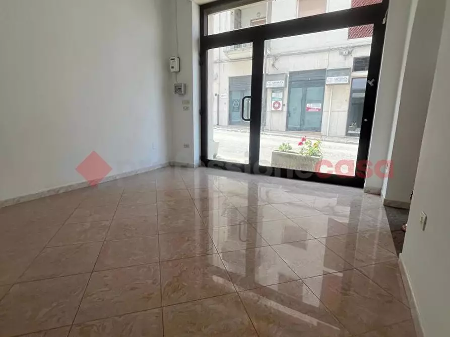 Immagine 25 di Negozio in vendita  in Via Antonio Fogazzaro, 24 a Ostuni