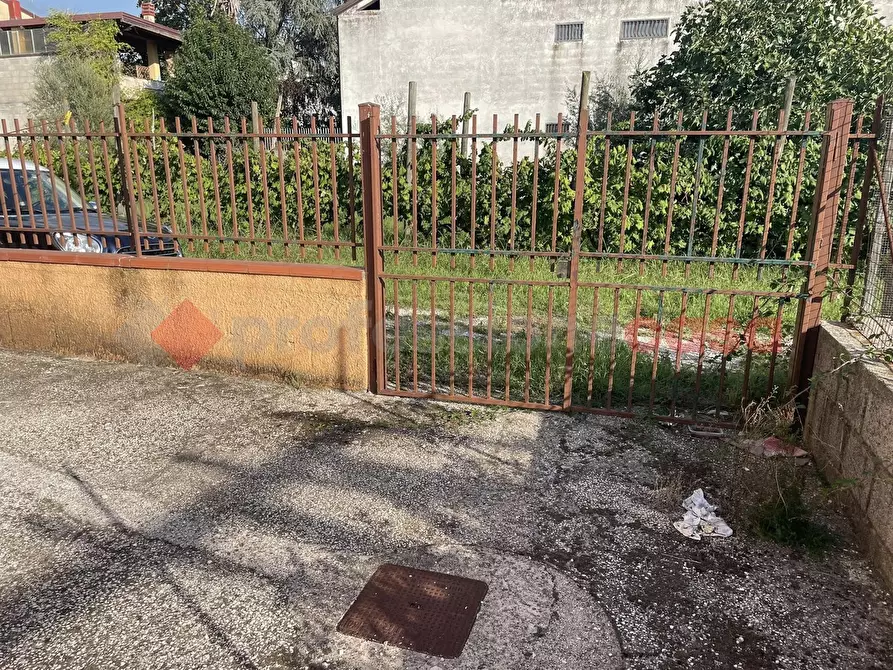 Immagine 30 di Villa in vendita  in Via Miceli III trav., snc a Vitulazio