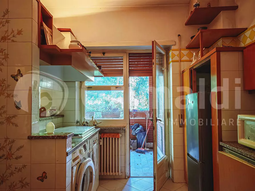 Immagine 14 di Appartamento in vendita  in Via Campodimele, 1 a Roma