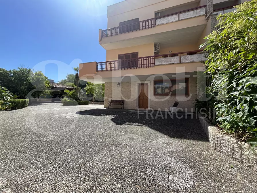 Immagine 9 di Casa trifamiliare in vendita  in Via Calegna, 51 a Gaeta