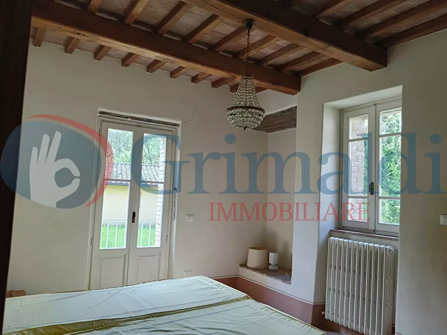 Immagine 21 di Palazzo in vendita  in Strada San Marco-Cenerente a Perugia