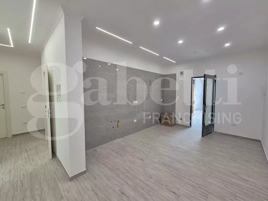 Immagine 6 di Appartamento in vendita  in Largo Cuparella, 15 a Torre Annunziata
