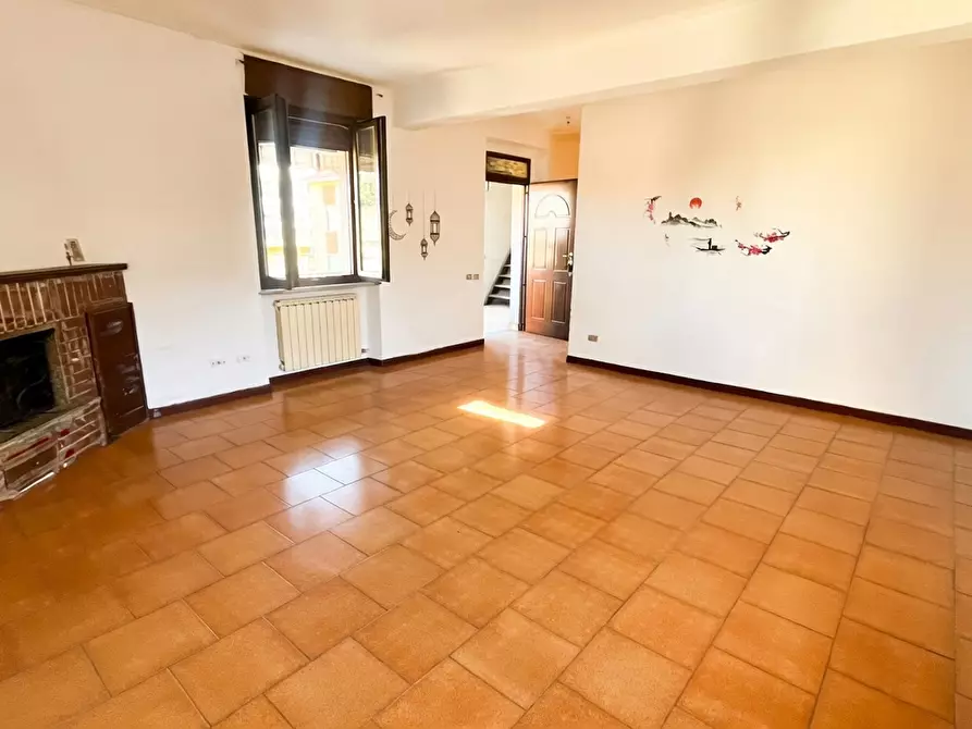 Immagine 12 di Palazzo in vendita  in Via Alessandria, snc a Legnano