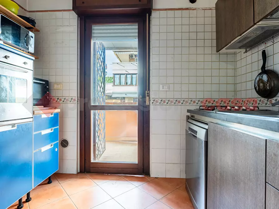 Immagine 16 di Appartamento in vendita  in Via Umberto Puppini a Roma