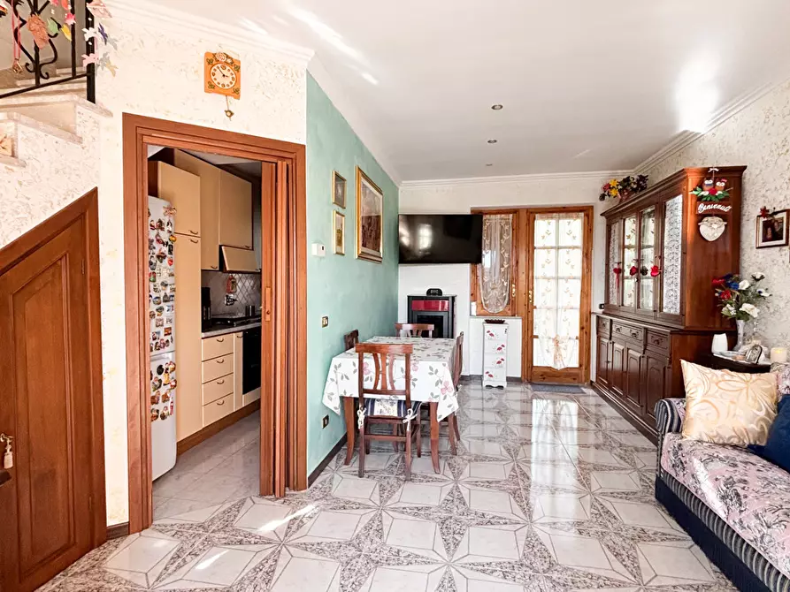 Immagine 2 di Villetta a schiera in vendita  in Via Baselica, 65 a Collepardo