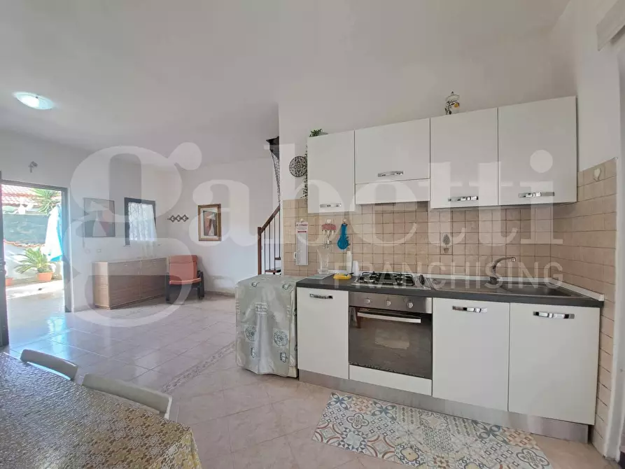 Immagine 12 di Villetta a schiera in vendita  in Via Dei Tassi, 37 a Ardea
