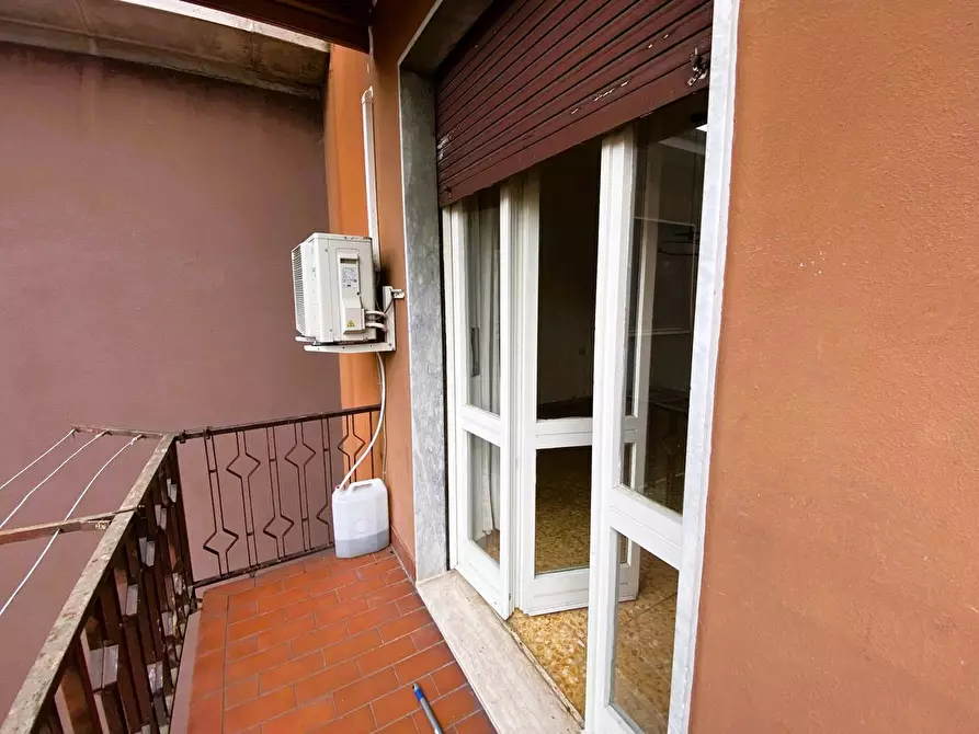 Immagine 3 di Appartamento in vendita  in Via giacomo leopardi, 17 a Legnano