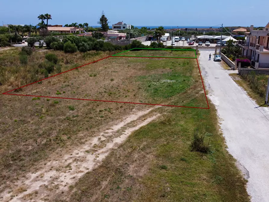 Immagine 3 di Terreno residenziale in vendita  in Via Sebastiano Fortuna, . a Pachino