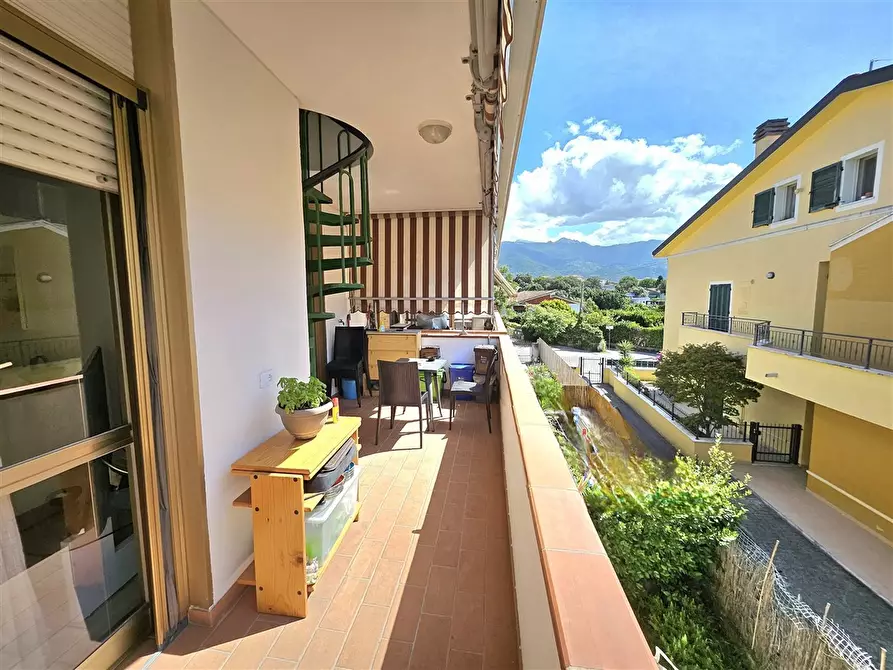 Immagine 8 di Appartamento in vendita  in Via DEL BALICO, 1 a Massa