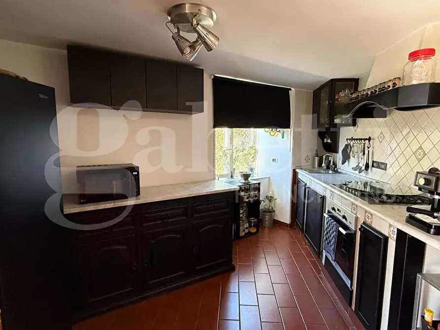 Immagine 8 di Appartamento in vendita  in Via Girolamo Santa Croce, 15 a Napoli