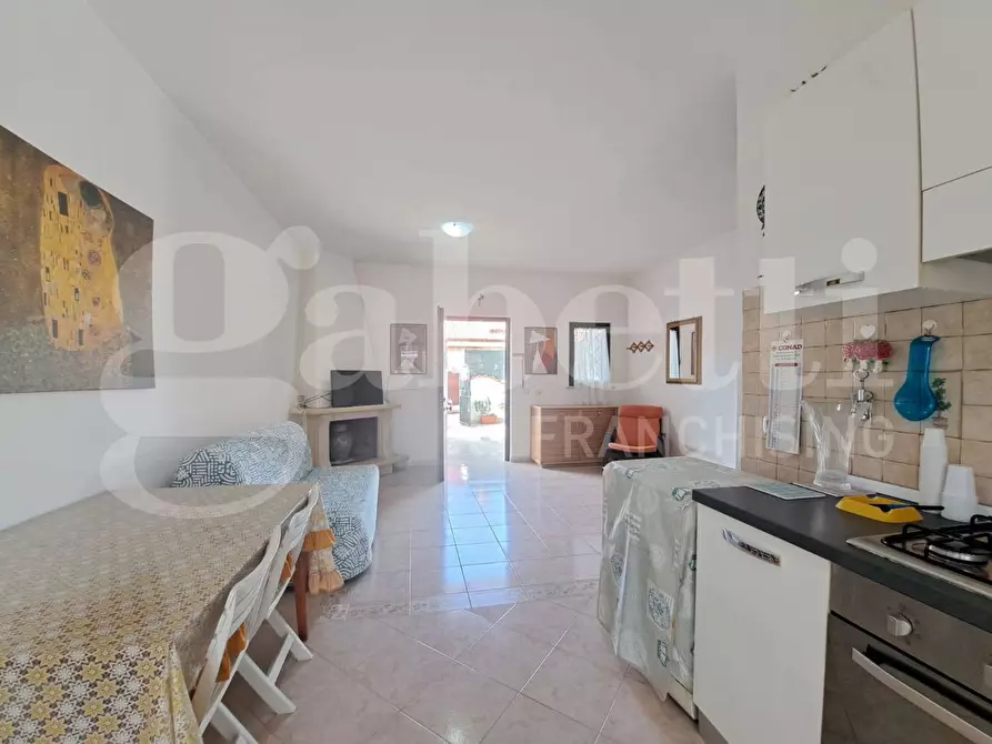 Immagine 10 di Villetta a schiera in vendita  in Via Dei Tassi, 37 a Ardea