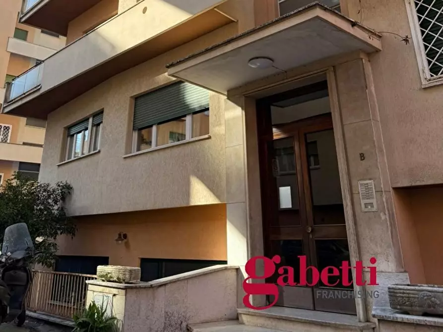 Immagine 3 di Appartamento in vendita  in Via dei Cristofori, 11 a Roma