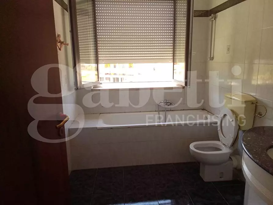 Immagine 7 di Appartamento in vendita  in Piazza G.B.TEDESCO, 6 a Taranto