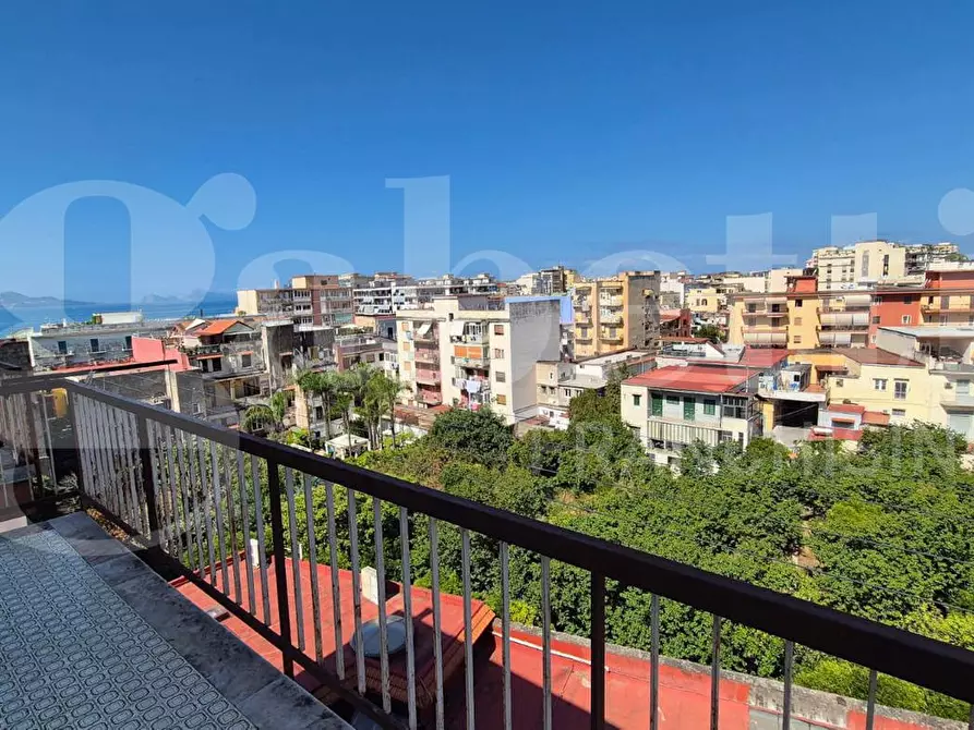 Immagine 39 di Appartamento in vendita  in Corso Umberto I, 68 a Torre Annunziata