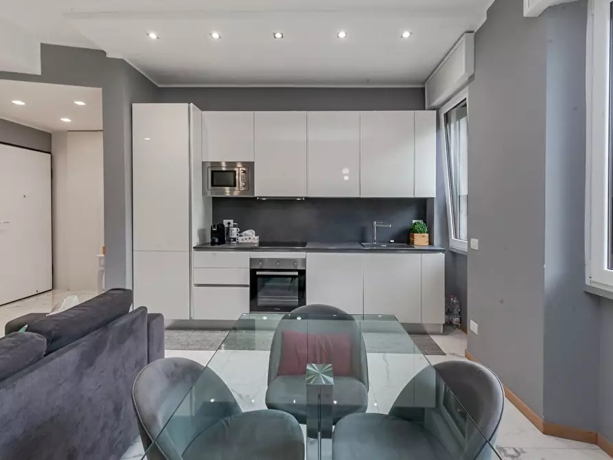 Immagine 8 di Appartamento in vendita  in Via Garian a Milano