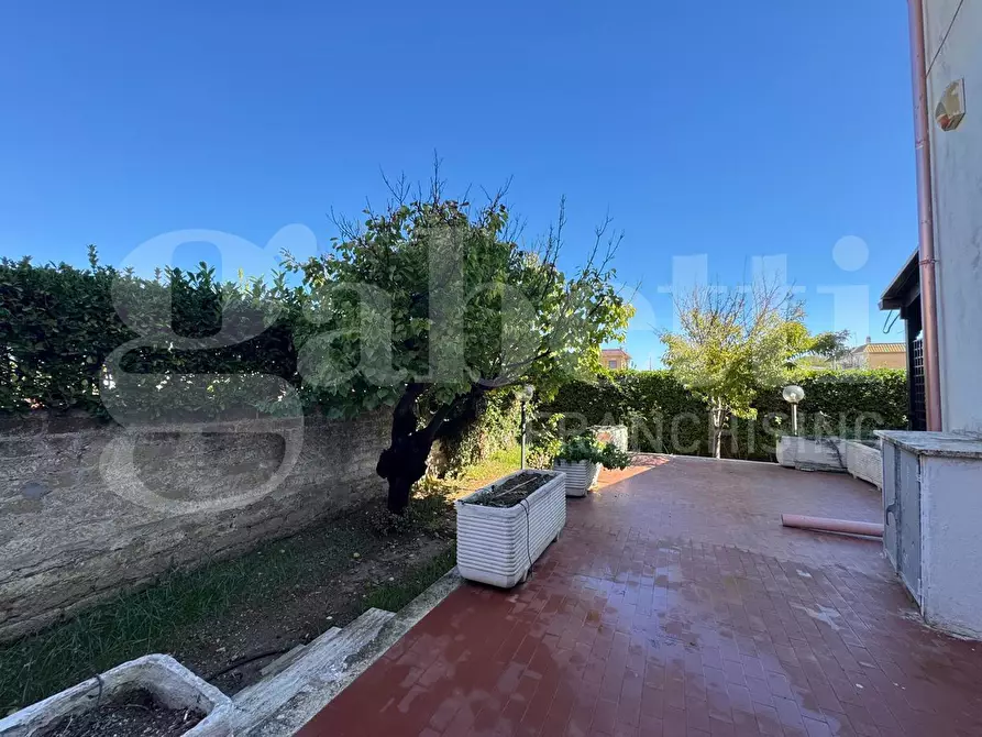 Immagine 8 di Appartamento in vendita  in Via Ecuba, 52/54 a Ardea