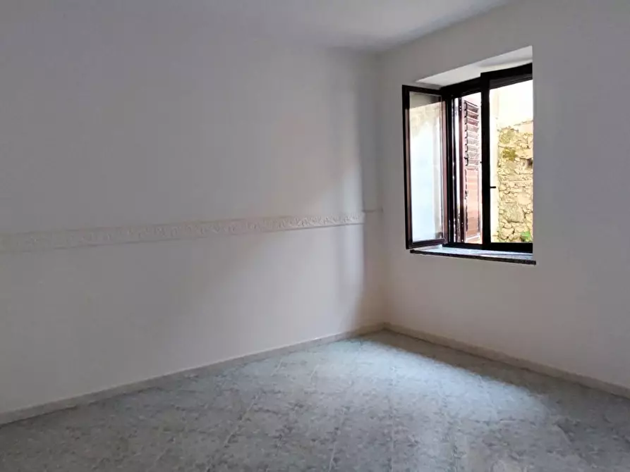 Immagine 6 di Appartamento in vendita  in Via BRACONI, 4 a Girifalco