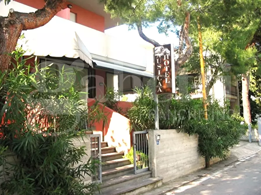 Immagine 17 di Albergo/B&B/Residence in vendita  in Via G. Marconi, 0 a Tortoreto