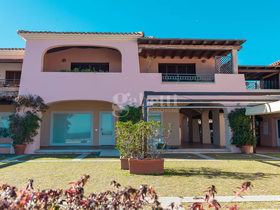 Immagine 12 di Appartamento in vendita  in Via Puntaldia, snc a San Teodoro