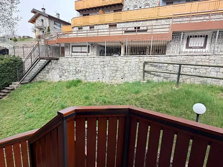 Immagine 8 di Appartamento in vendita  in Via ROMA, 42 B a Ponte Di Legno