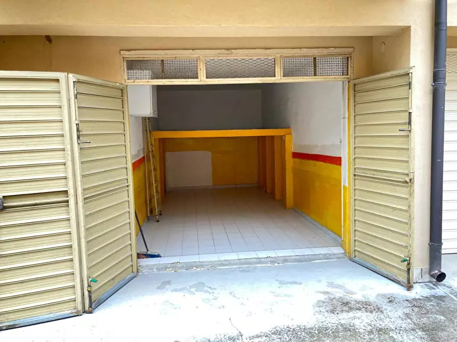 Immagine 6 di Box auto in vendita  in Via Aspromonte a San Severo