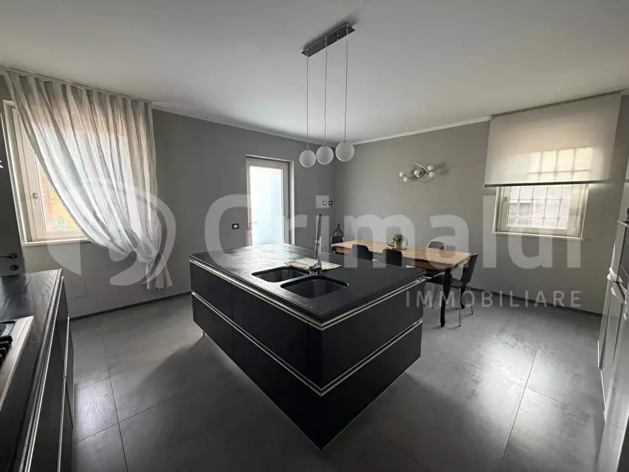 Immagine 7 di Casa indipendente in vendita  in Via UMBERTO I, 30 a Inverno E Monteleone