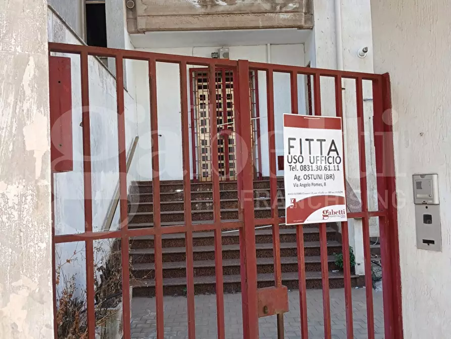 Immagine 1 di Ufficio in affitto  in Via Nino Sansone a Ostuni