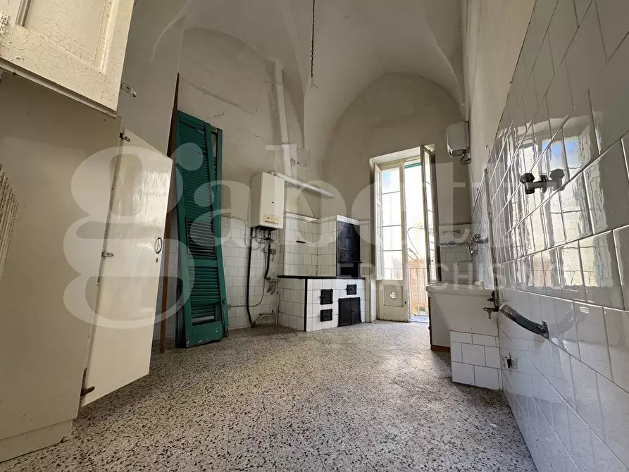 Immagine 6 di Appartamento in vendita  in Via Corte dei Guarini, 11 a Lecce
