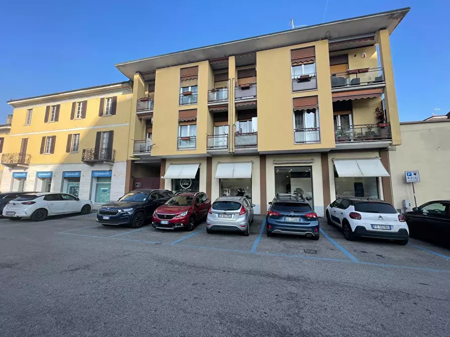 Immagine 27 di Appartamento in vendita  in Piazza cavour, 7 a Abbiategrasso